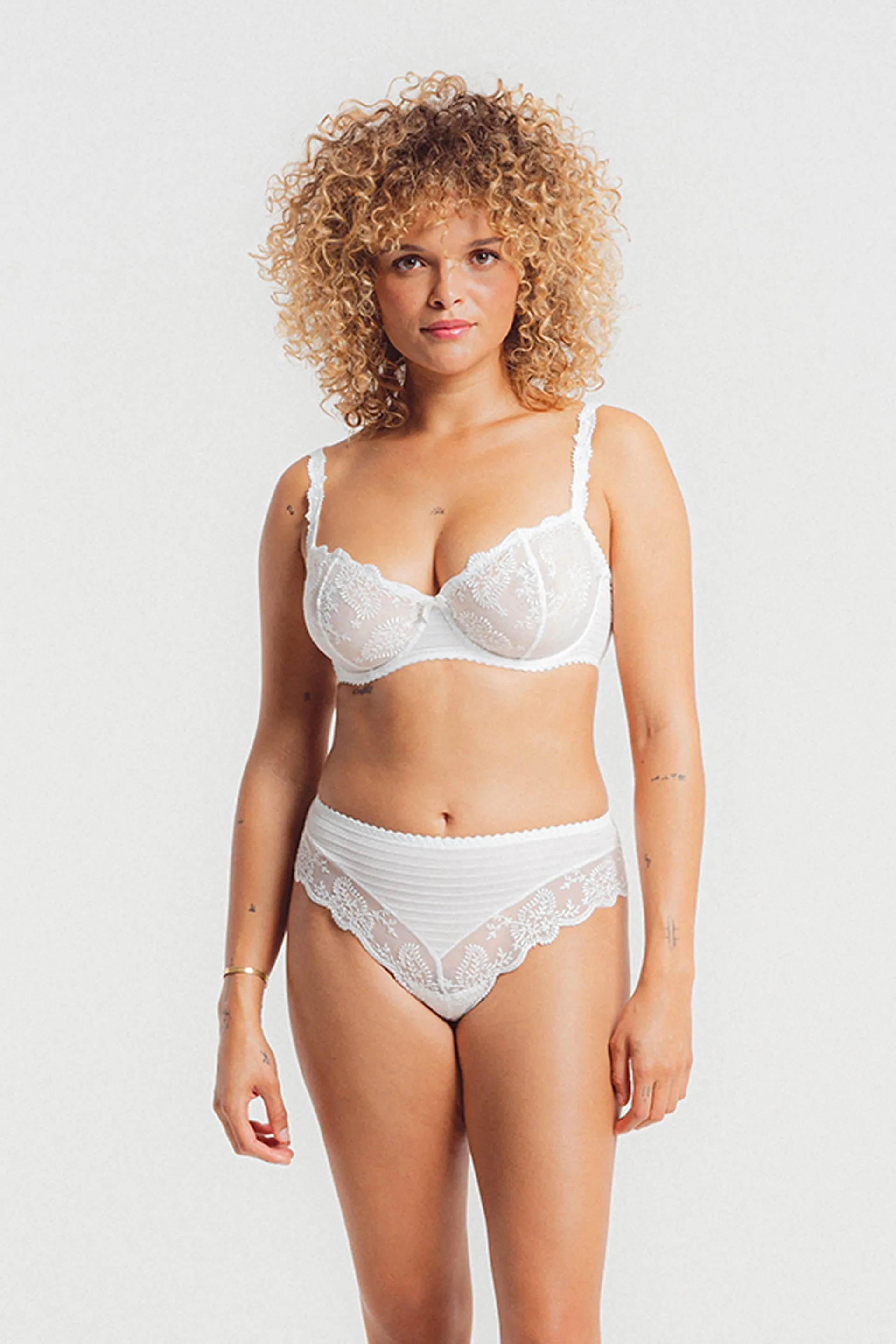 Élise Brazilian Ivory